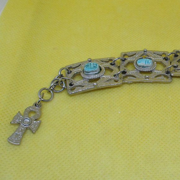 EGYPTIAN Revival SCARAB ANKH Turquoise STONE Silver Tone Metal Panel Bracelet - Picture 8 of 13